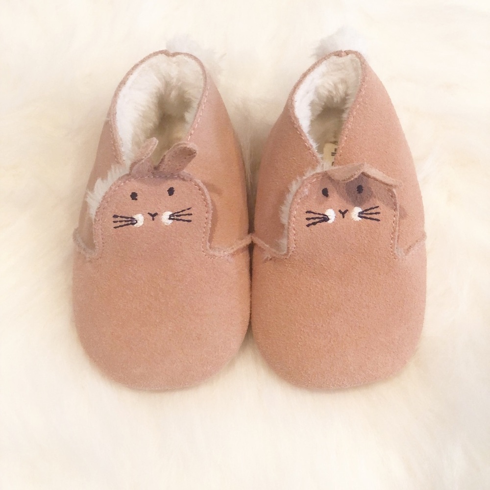 Dave & Bella soft soled walker shoes